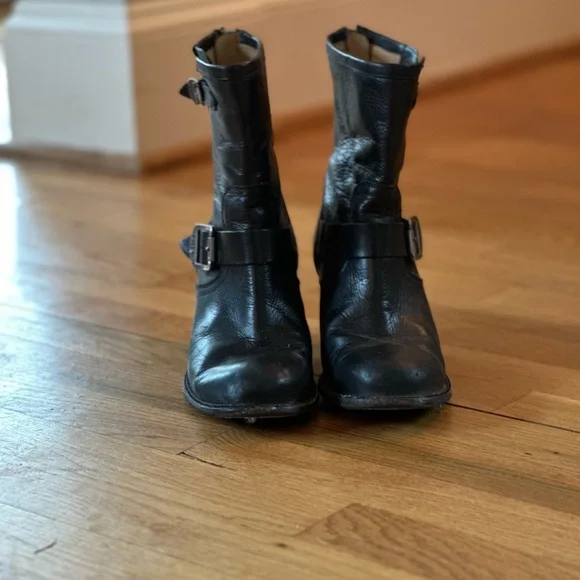 Frye buckle boots 7 1/2 with rear zipper - Picture 2 of 7